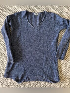 Old Navy Women's V-Neck Long Sleeve Sweater - Denim Blue